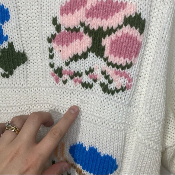 Vintage Design Zone Two Floral Knit Sweater Size Large - Picture 8 of 8